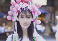 最后出场的小姐姐图片,成为全场焦点